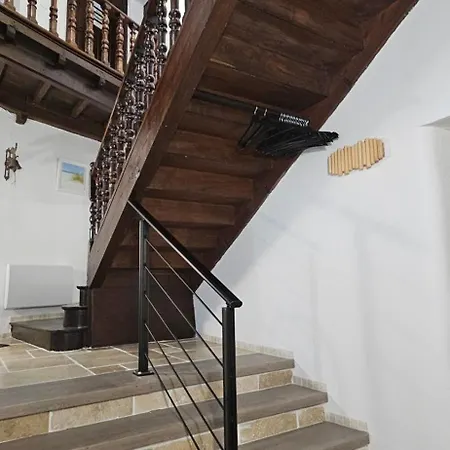 La Belle Maison Gæstehus Avèze