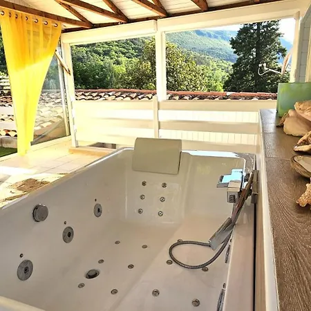 La Belle Maison Avèze