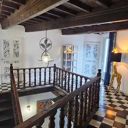 La Belle Maison