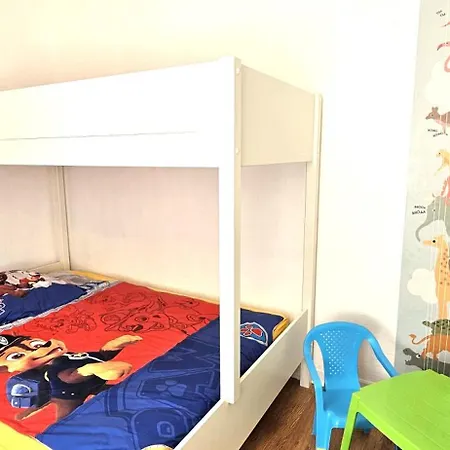 La Belle Maison בית הארחה Avèze