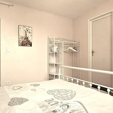 La Belle Maison 3* Avèze